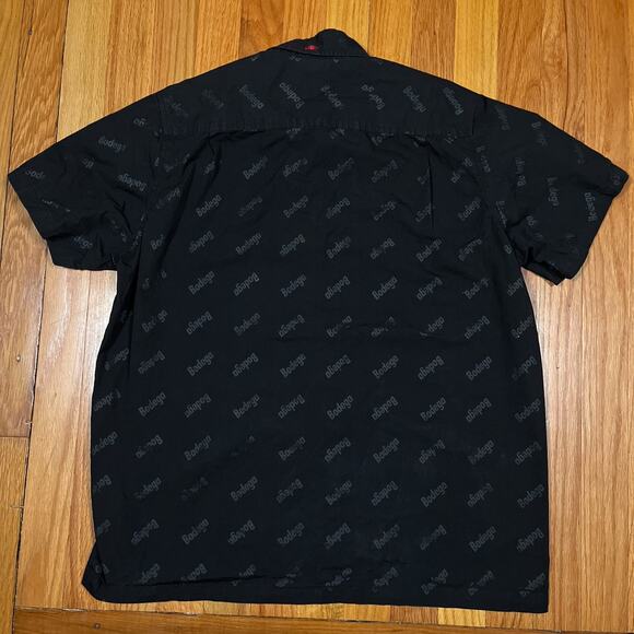 Bodeda Short Sleeve AOP Spellout Logo Button Up Shirt Black Size Medium - Picture 3 of 10